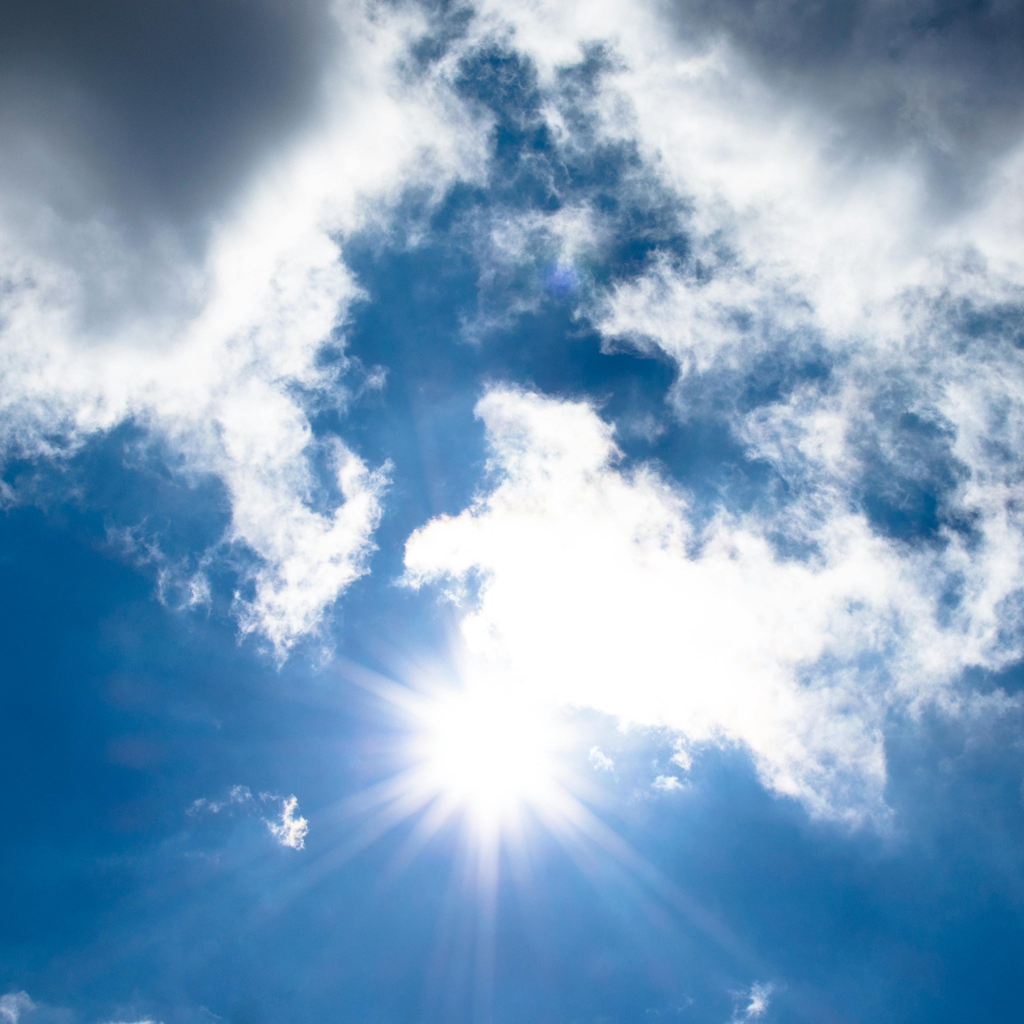 Don't Get Burned: Why UV Protection in Sunglasses is a Year-Round Essential